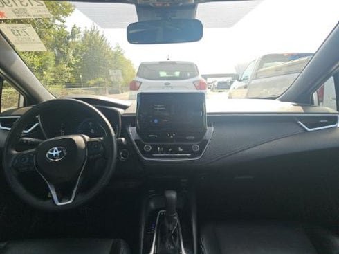 Used 2024 Toyota Corolla XSE FWD image 7