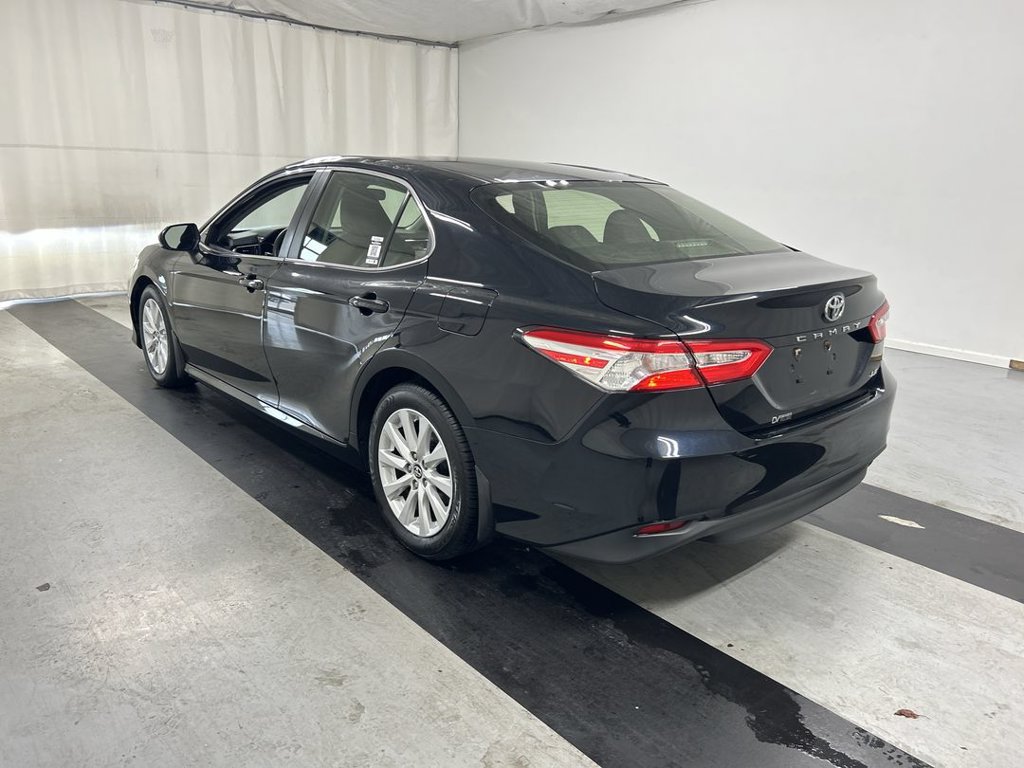 Used 2018 Toyota Camry LE FWD image 7