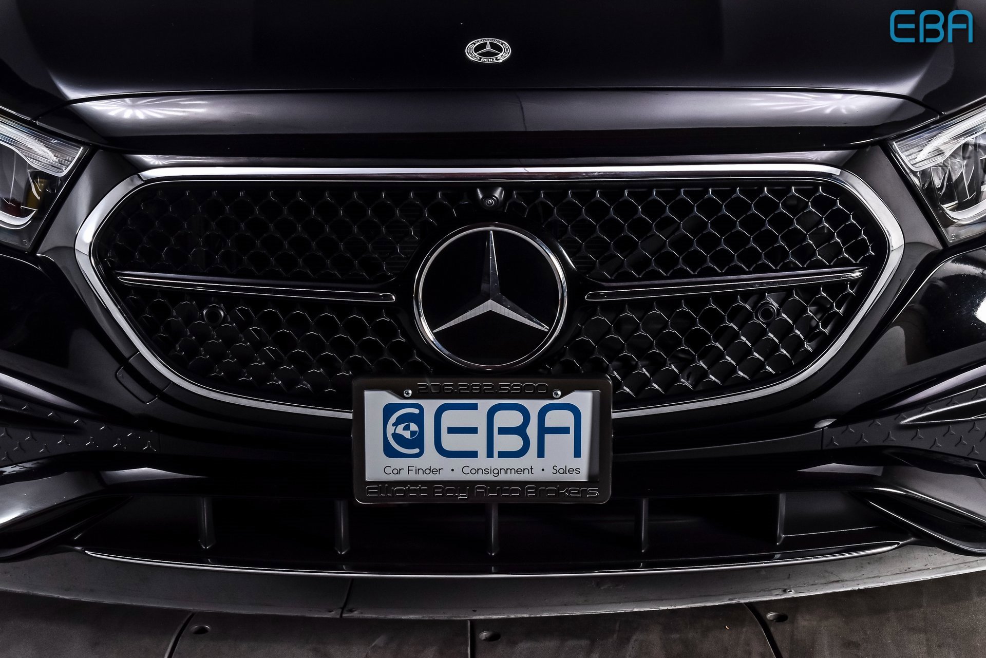 Used 2025 Mercedes-Benz E 350 4MATIC Sedan image 9