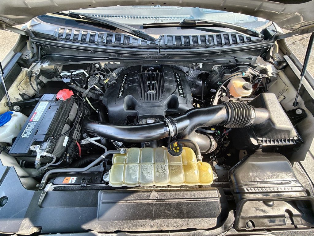 Used 2019 Lincoln Navigator Reserve AWD/4WD image 17
