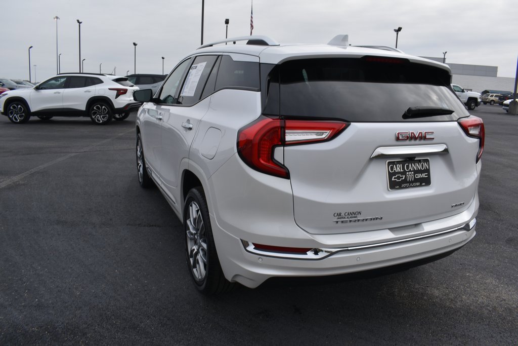 Certified 2022 GMC Terrain Denali w/ Denali Premium Package image 4