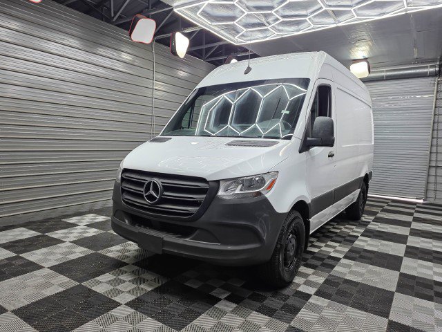 Used 2022 Mercedes-Benz Sprinter 2500 image 34