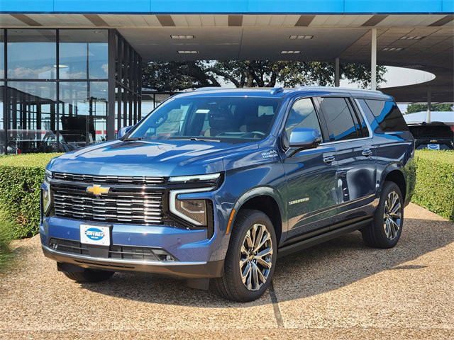 New 2026 Chevrolet Suburban High Country image 3