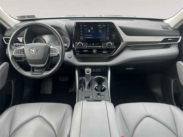 Used 2022 Toyota Highlander XLE image 10