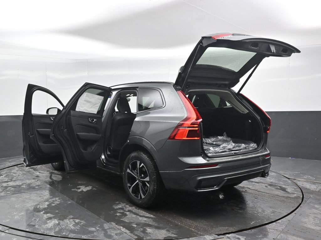 New 2026 Volvo XC60 B5 Core w/ Protection Package Premier AWD/4WD image 47