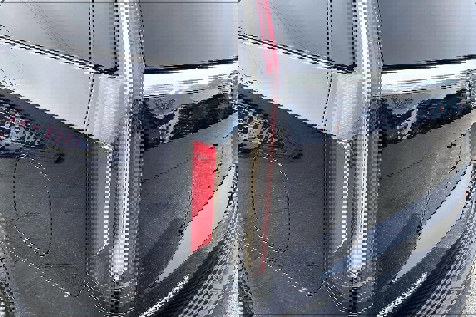 Used 2023 Cadillac Escalade Premium Luxury image 31