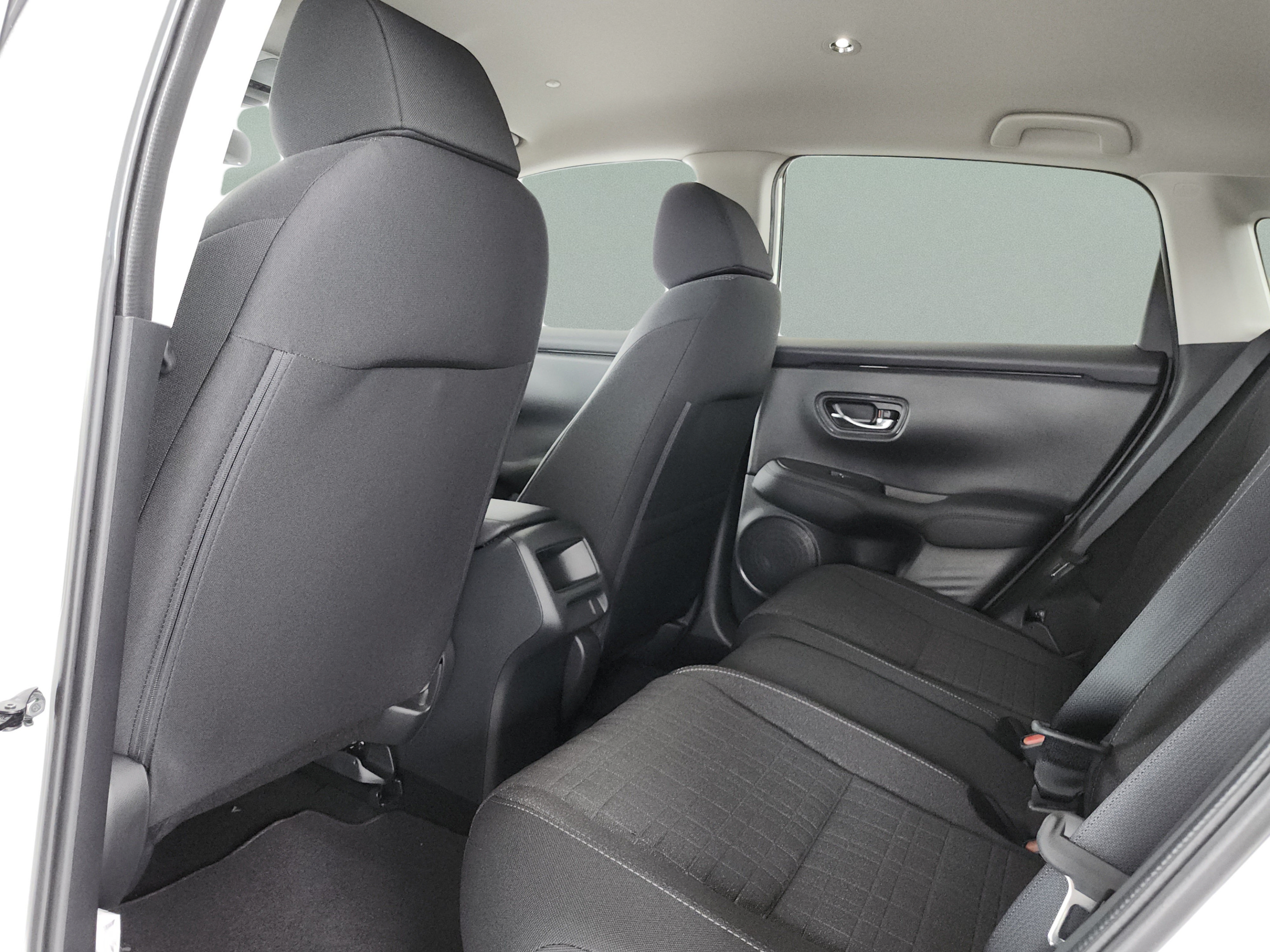 New 2027 Honda HR-V LX image 17