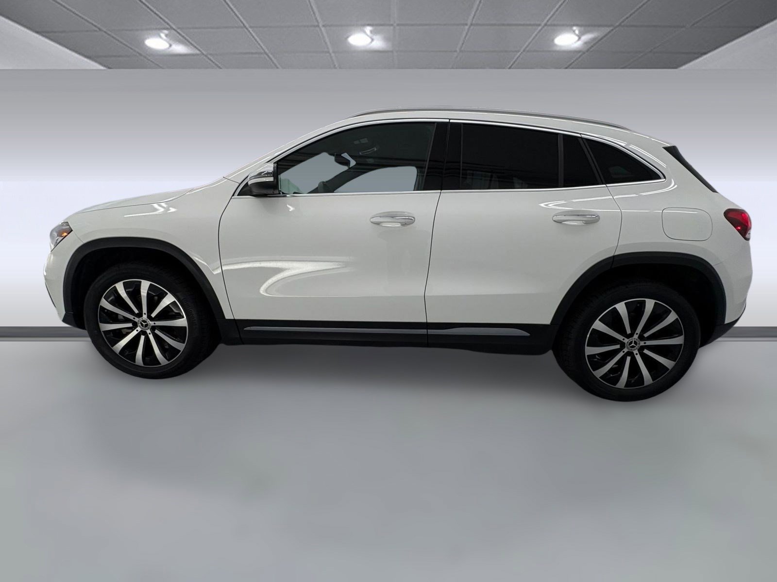 Certified 2023 Mercedes-Benz GLA 250 image 2