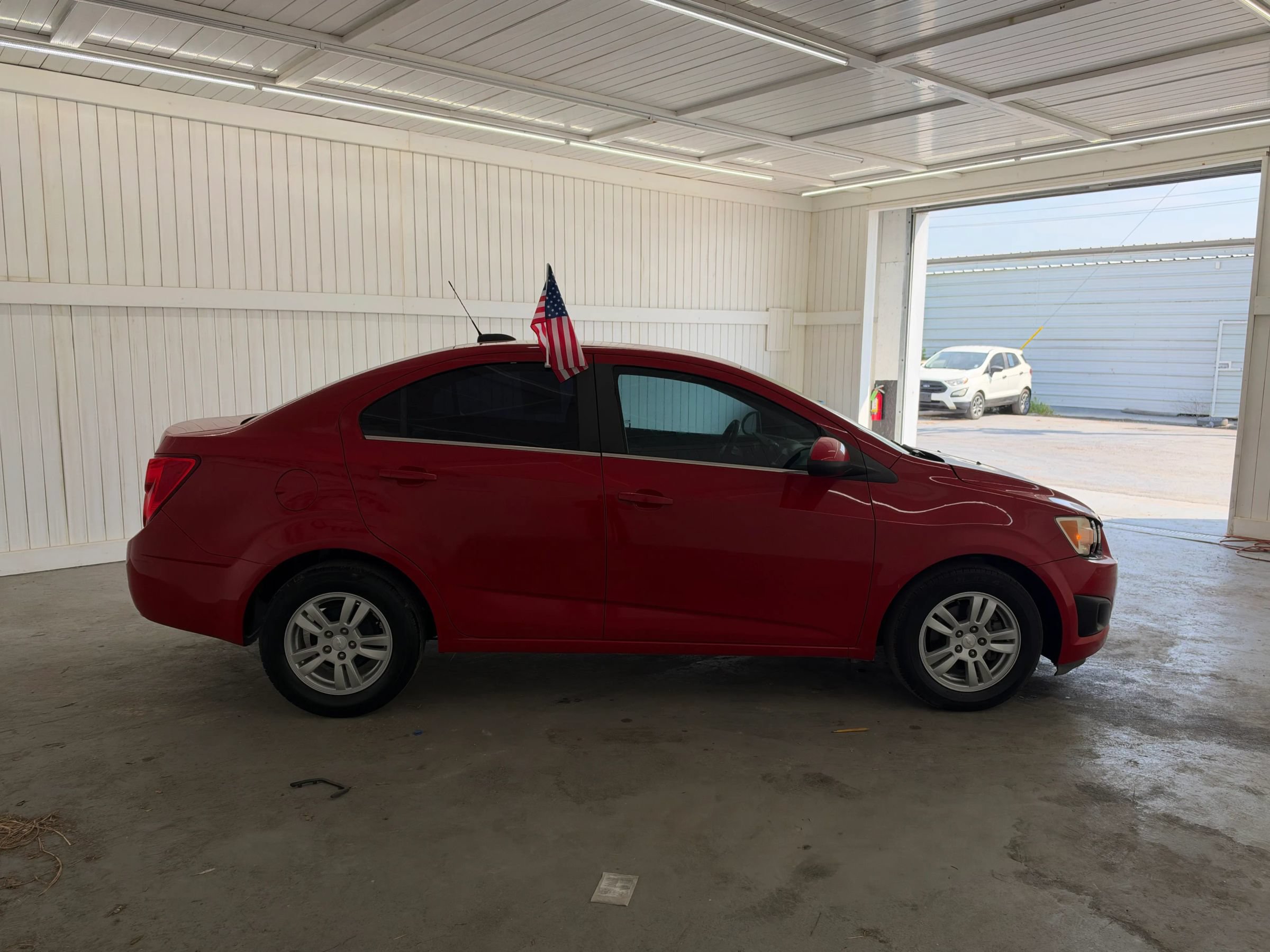 Used 2015 Chevrolet Sonic LT FWD image 4