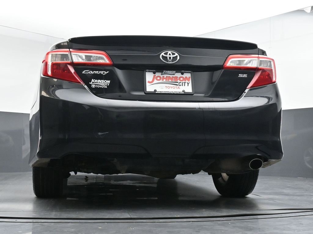 Used 2013 Toyota Camry SE image 36