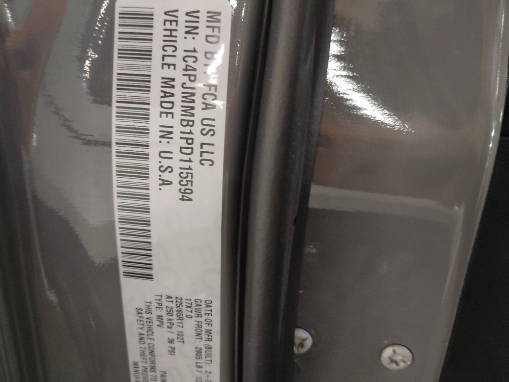 Used 2023 Jeep Cherokee Altitude Lux image 33