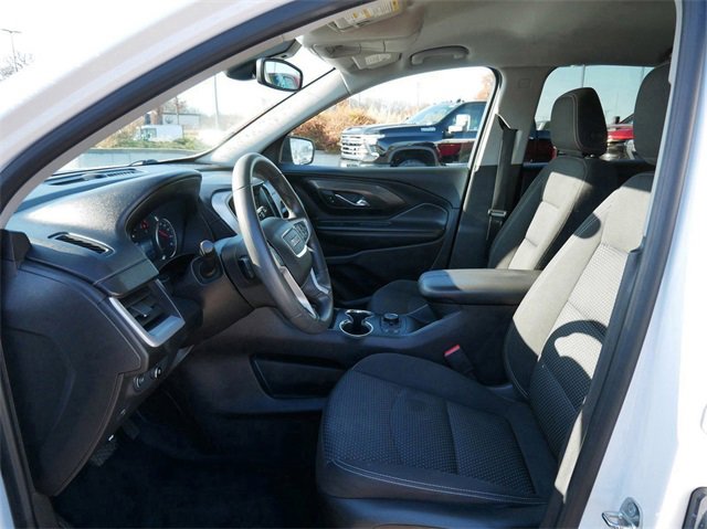 Used 2023 GMC Terrain SLE w/ Driver Convenience Package image 8