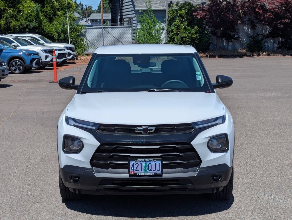 Used 2022 Chevrolet TrailBlazer LS w/ LPO, Blackout Package AWD/4WD image 8