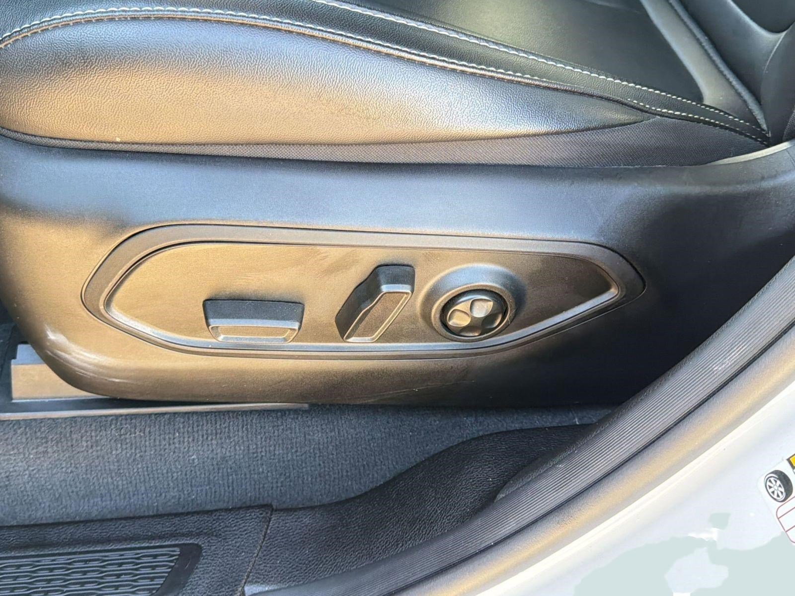 Used 2025 Jeep Grand Cherokee Limited image 12