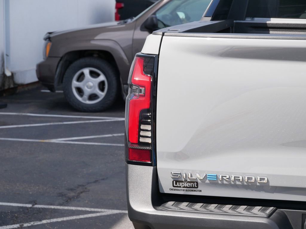 New 2026 Chevrolet Silverado EV LT AWD/4WD image 5