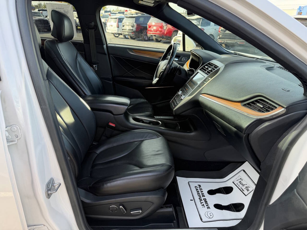 Used 2018 Lincoln MKC Select w/ Select Plus Package AWD/4WD image 22
