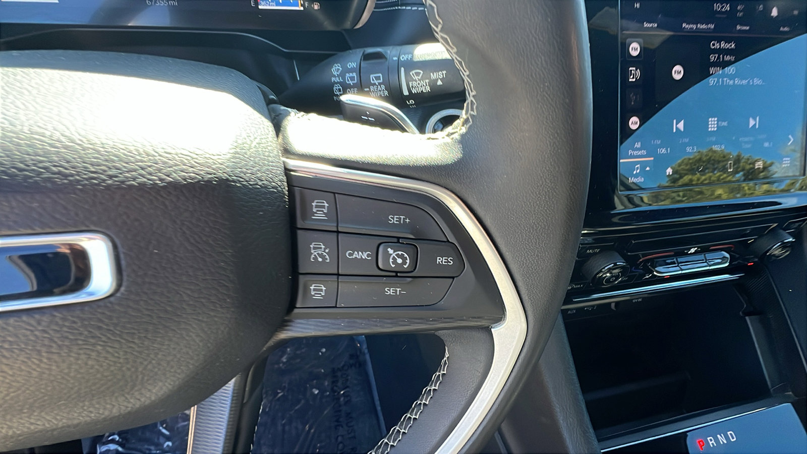 Certified 2024 Jeep Grand Cherokee L Laredo image 29