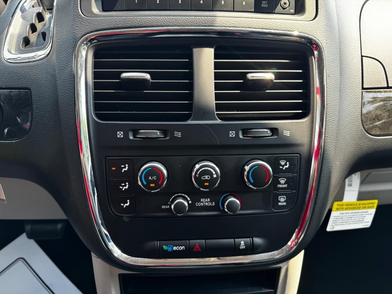 Used 2015 Dodge Grand Caravan SE w/ Quick Order Package 29E SE FWD image 25