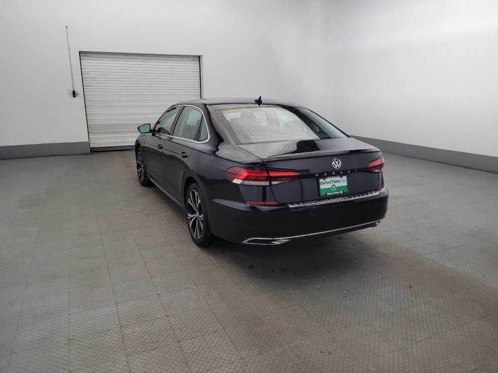 Used 2022 Volkswagen Passat 2.0T SE image 5