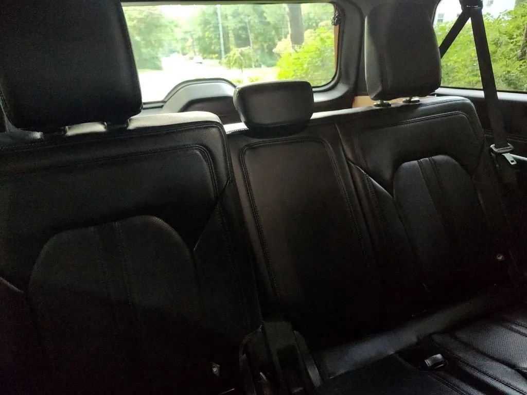 Used 2019 Ford Expedition Max Limited image 15