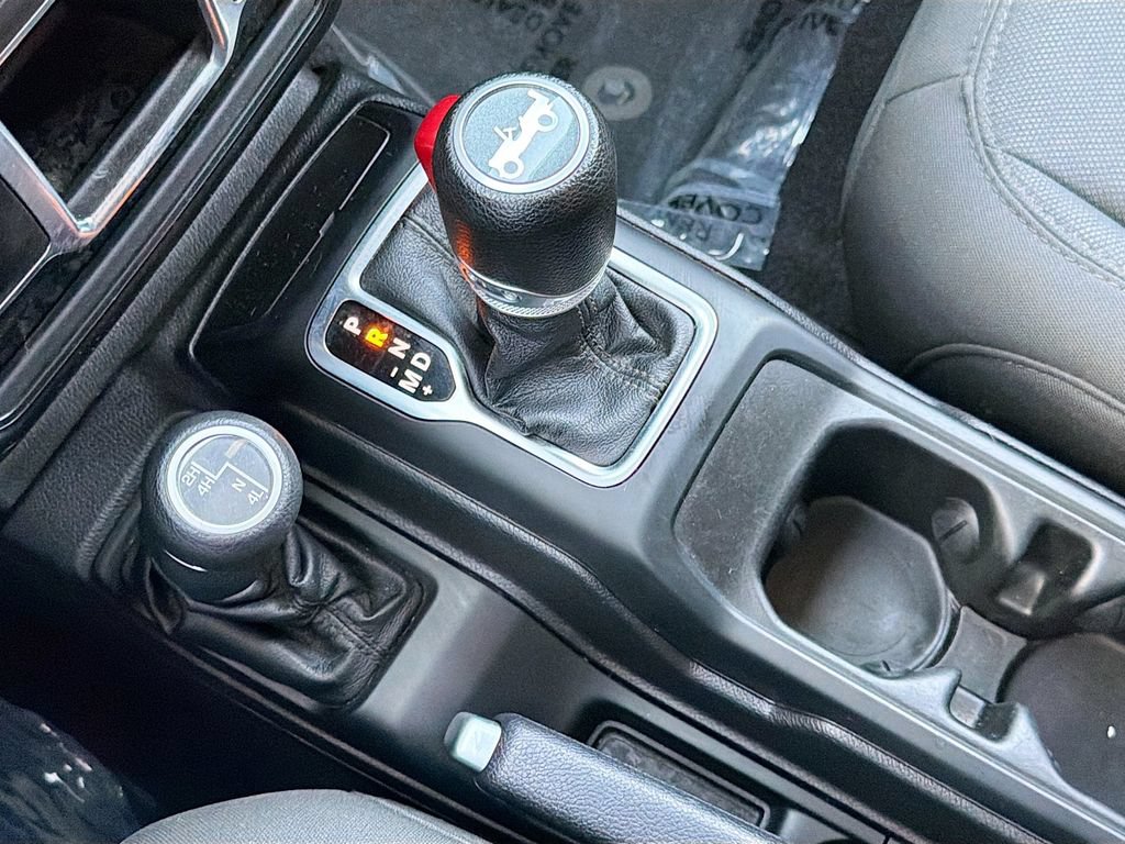 Used 2020 Jeep Wrangler Unlimited Sport AWD/4WD image 26