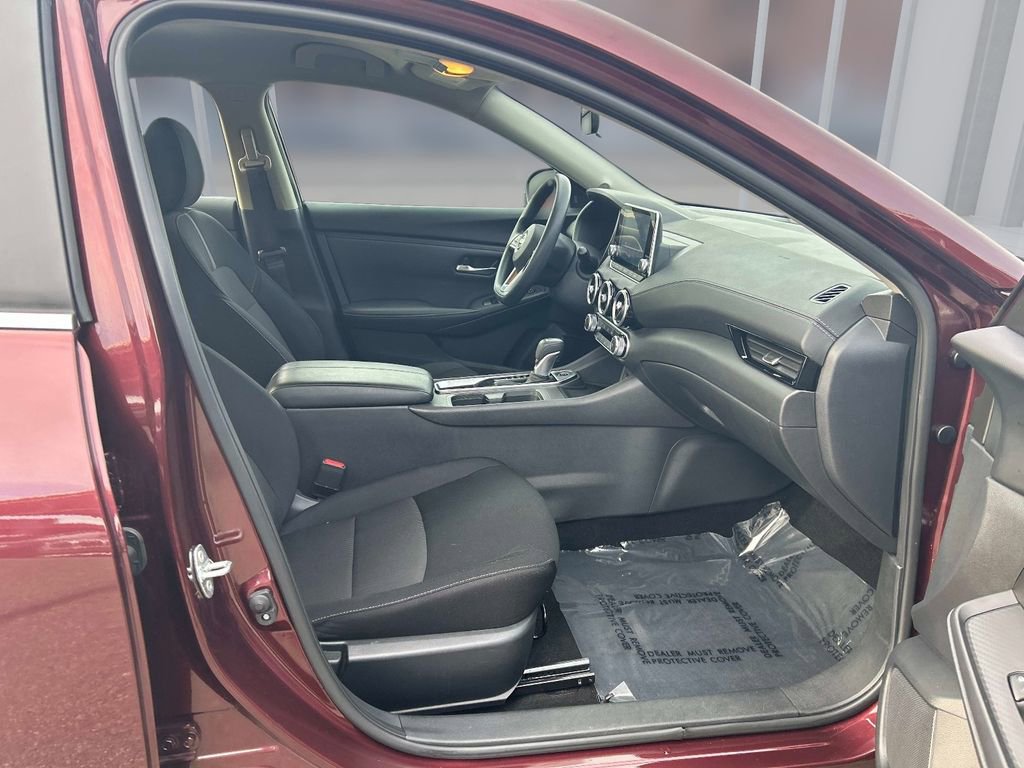 Used 2024 Nissan Sentra SV image 17