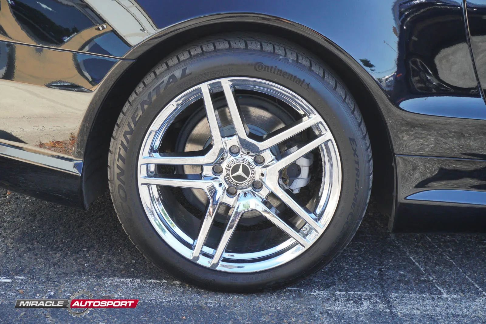 Used 2009 Mercedes-Benz SL 550 w/ Premium I Pkg image 8