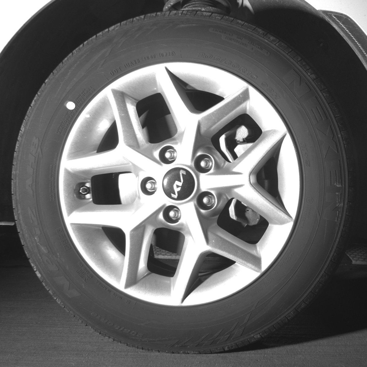 Used 2025 Kia Soul LX w/ LX Technology Package image 13