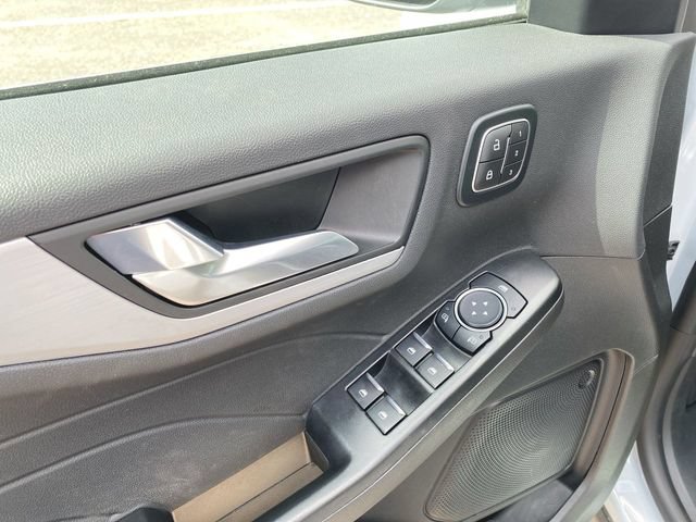 Used 2025 Ford Escape Platinum AWD/4WD image 24