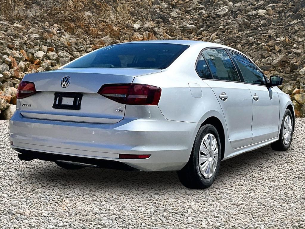 Used 2016 Volkswagen Jetta S FWD image 2