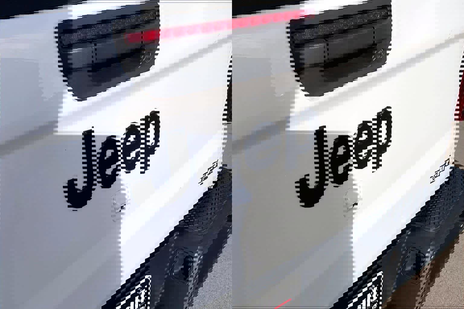 Used 2020 Jeep Gladiator Sport w/ Quick Order Package 24S image 29