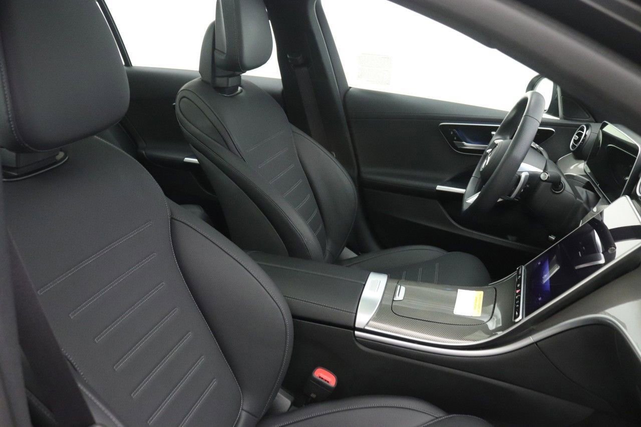 Certified 2025 Mercedes-Benz C 300 Sedan image 31