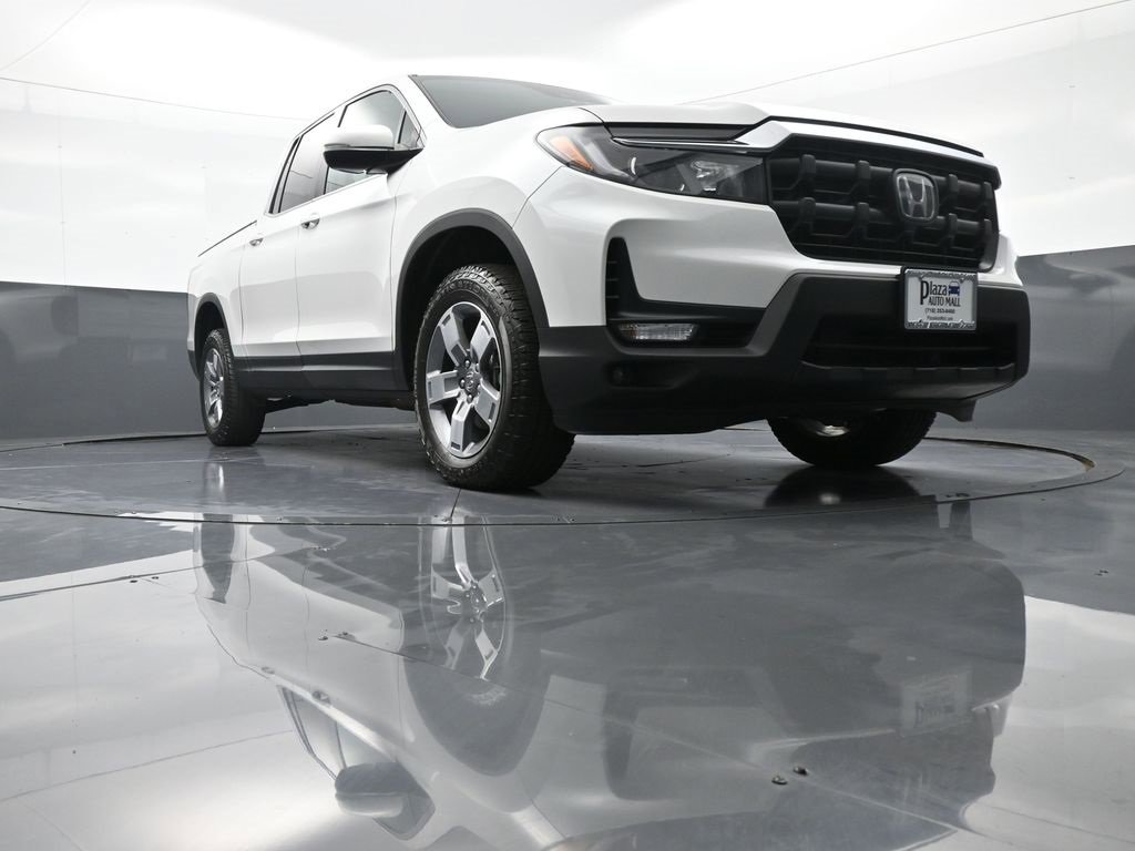 Certified 2025 Honda Ridgeline RTL image 28