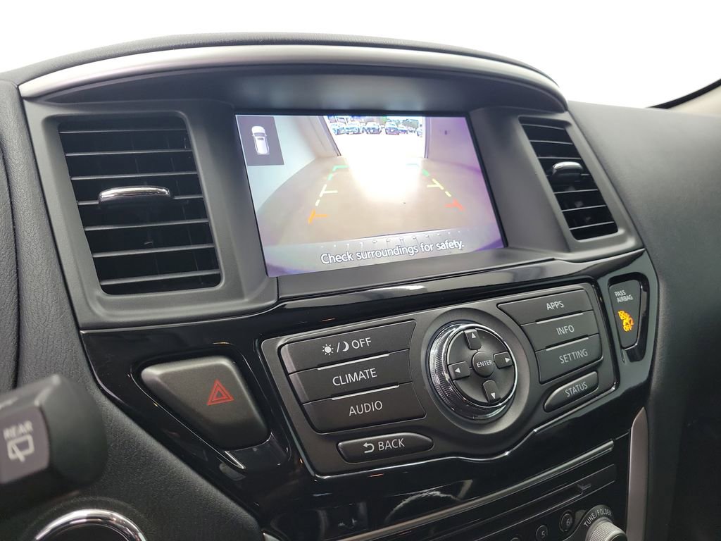 Used 2020 Nissan Pathfinder S image 28