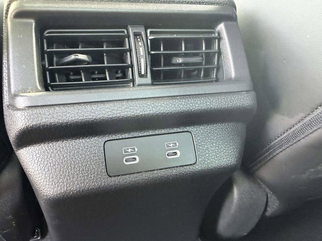 Used 2024 Honda Accord Touring image 11