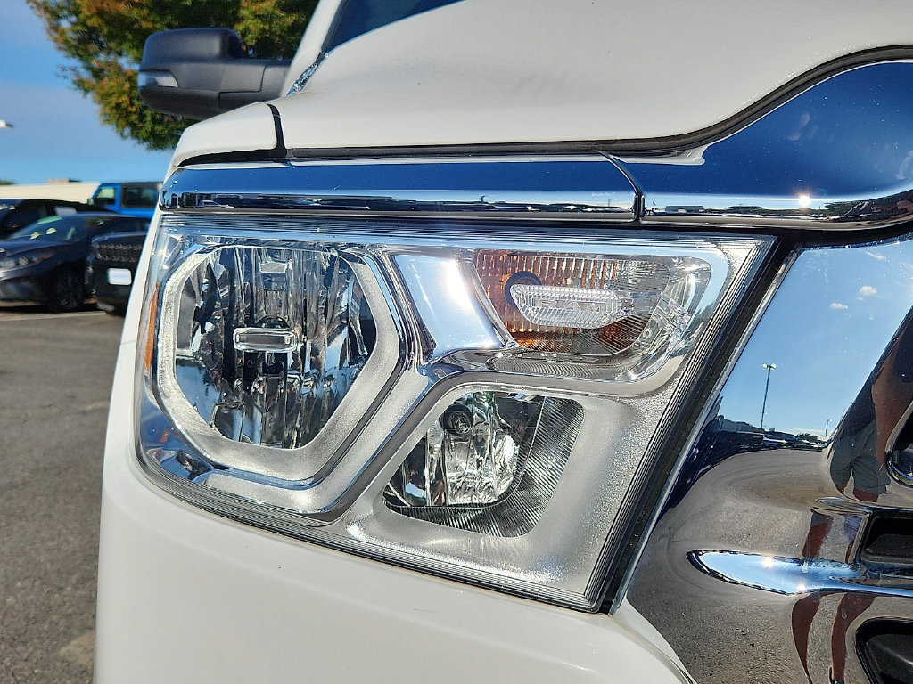 Used 2023 RAM 1500 Big Horn AWD/4WD image 9