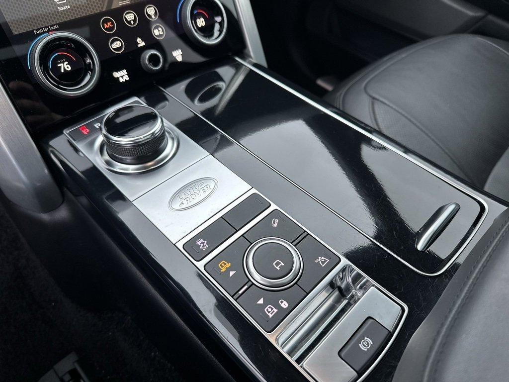 Used 2019 Land Rover Range Rover HSE image 32