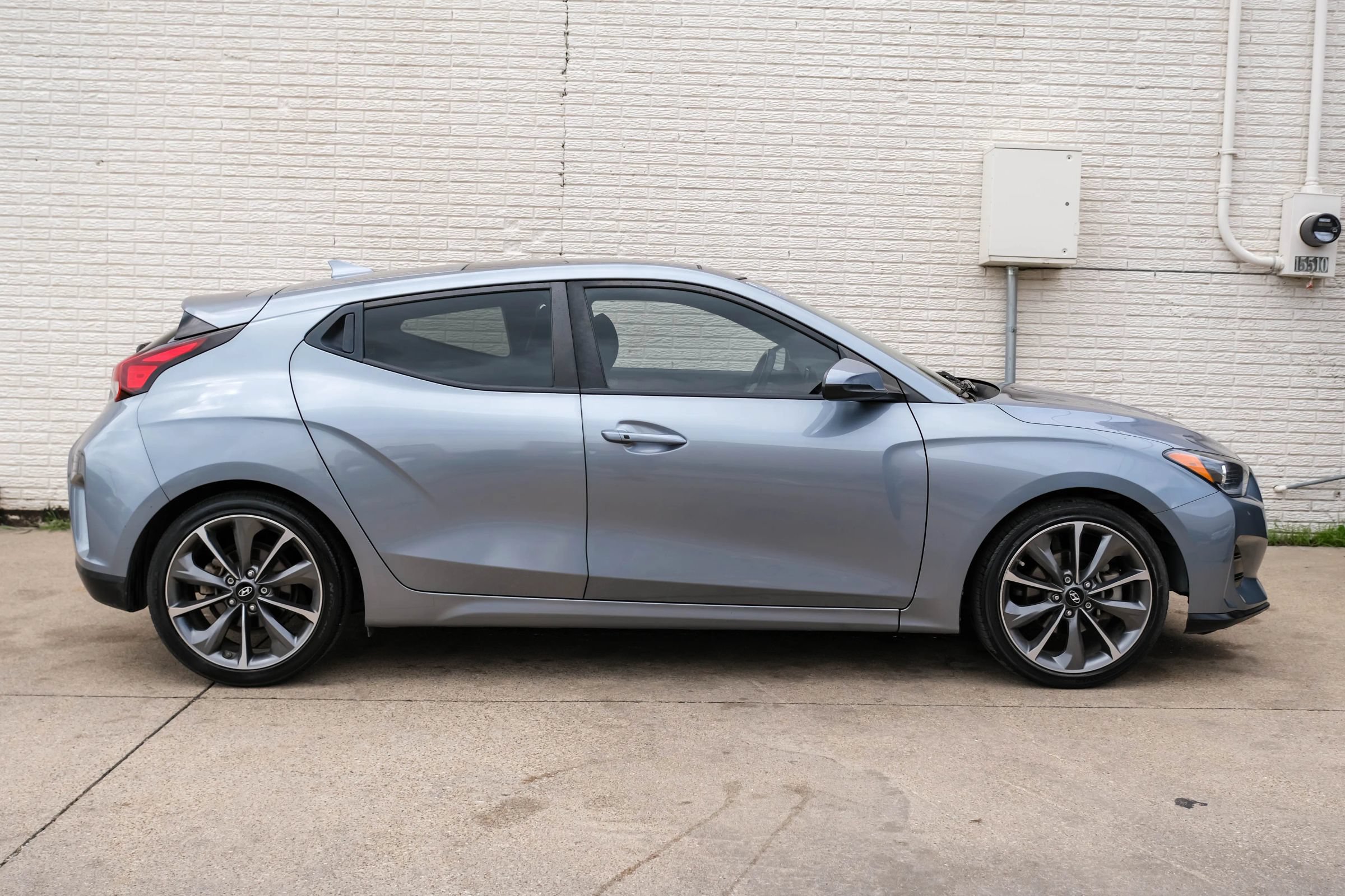 Used 2021 Hyundai Veloster 2.0 Premium FWD image 7