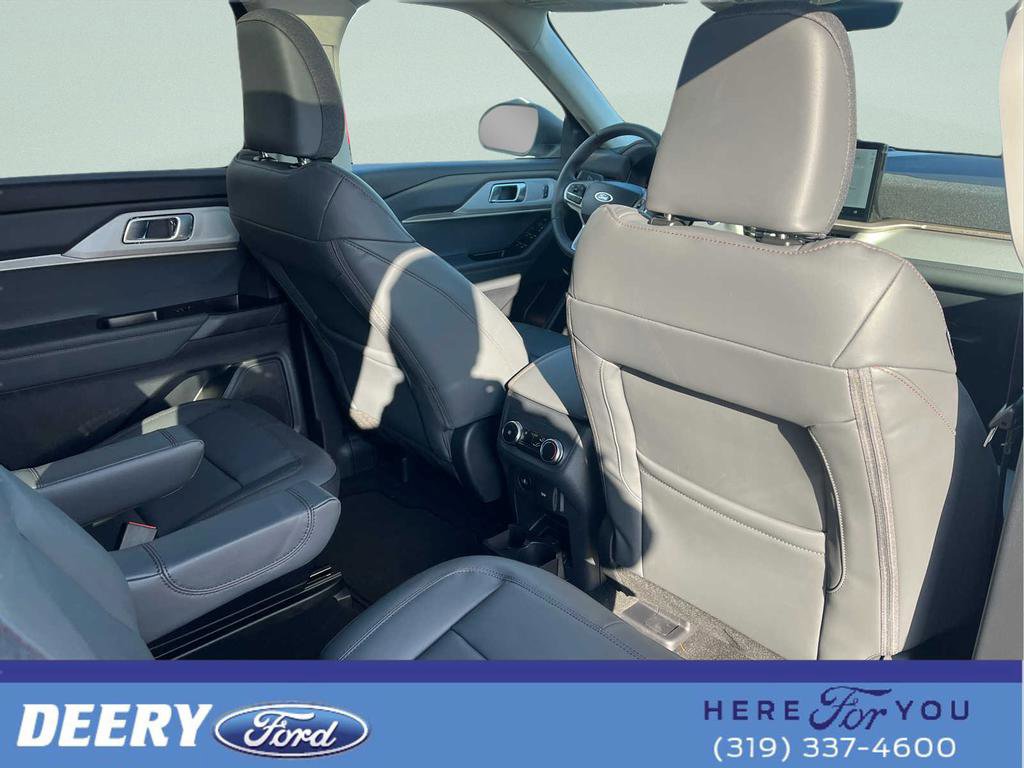 New 2026 Ford Explorer Active w/ Active Comfort Package image 17