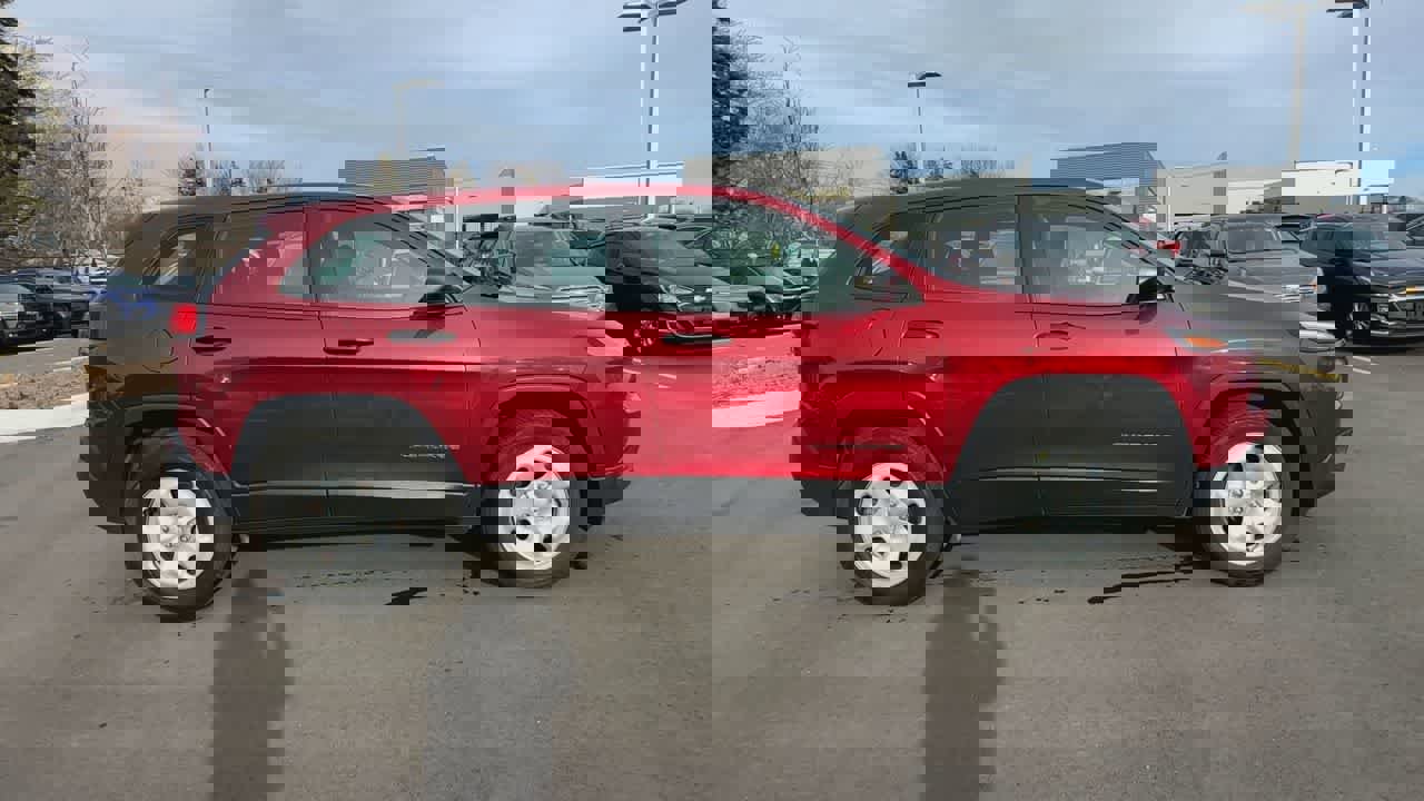 Used 2017 Jeep Cherokee Sport image 9