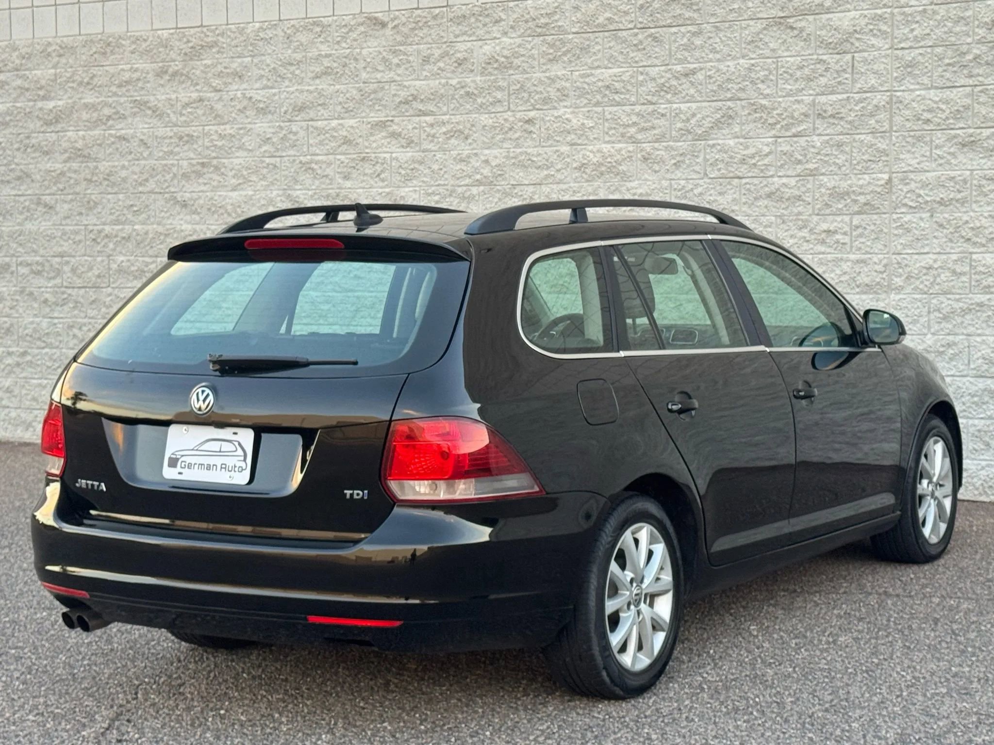 Used 2014 Volkswagen Jetta TDI image 6