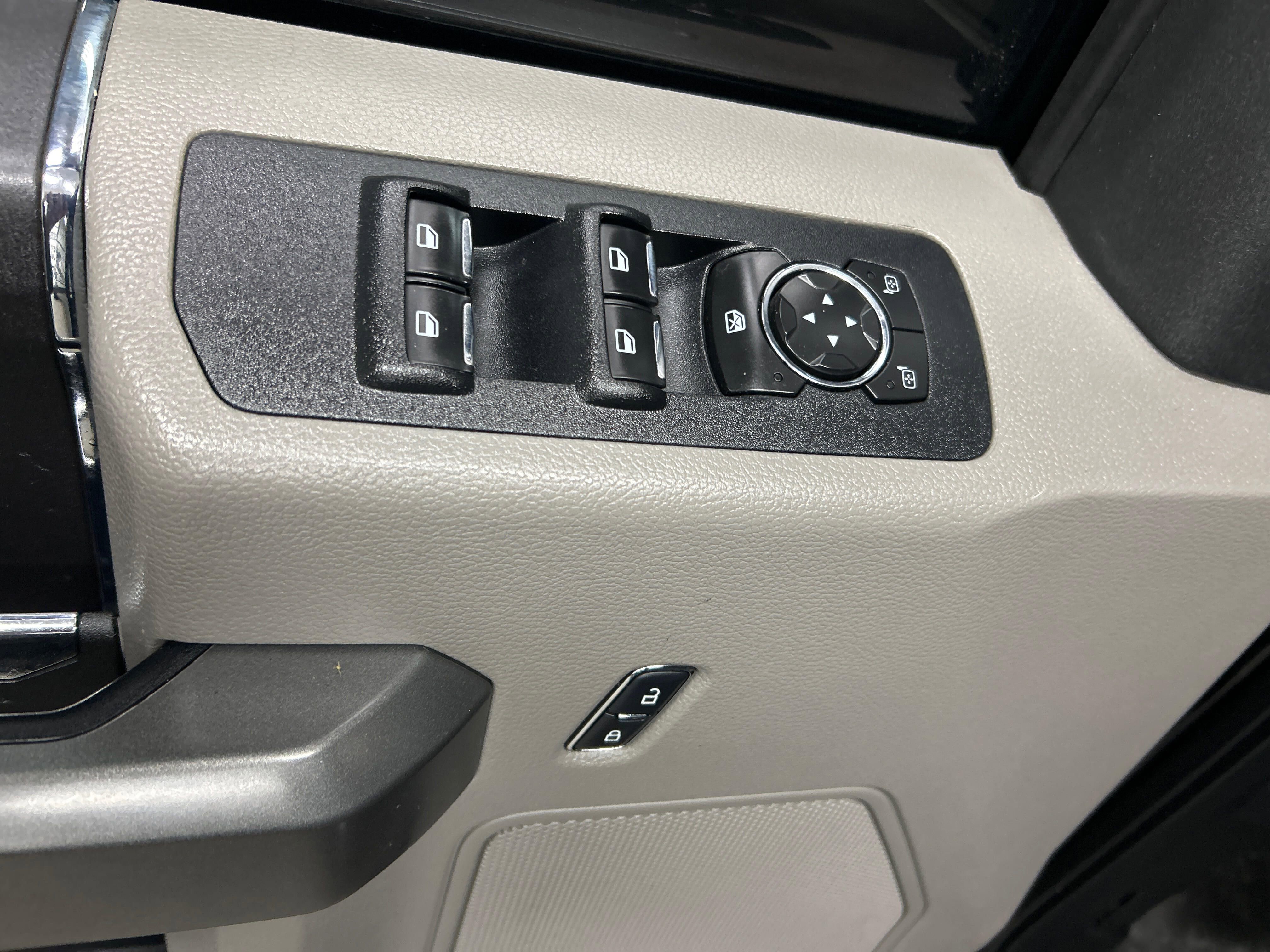 Used 2016 Ford F150 XLT w/ Equipment Group 301A Mid image 8