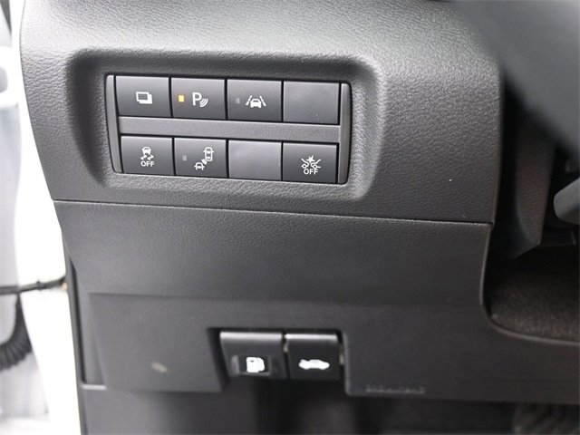 Used 2025 Nissan Kicks Play S image 11