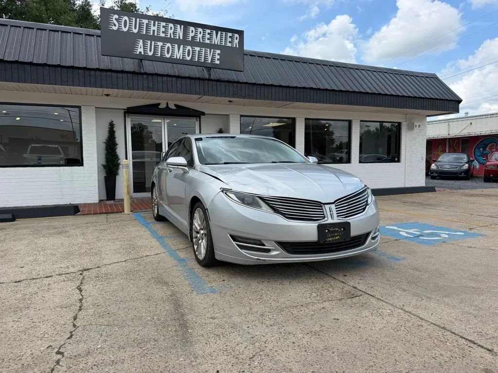 Used 2014 Lincoln MKZ AWD w/ Equipment Group 102A Reserve image 3