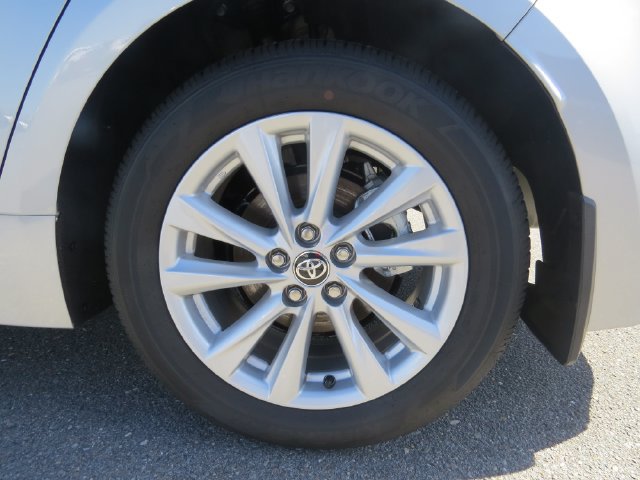 Used 2026 Toyota Corolla LE w/ LE Premium Package FWD image 11