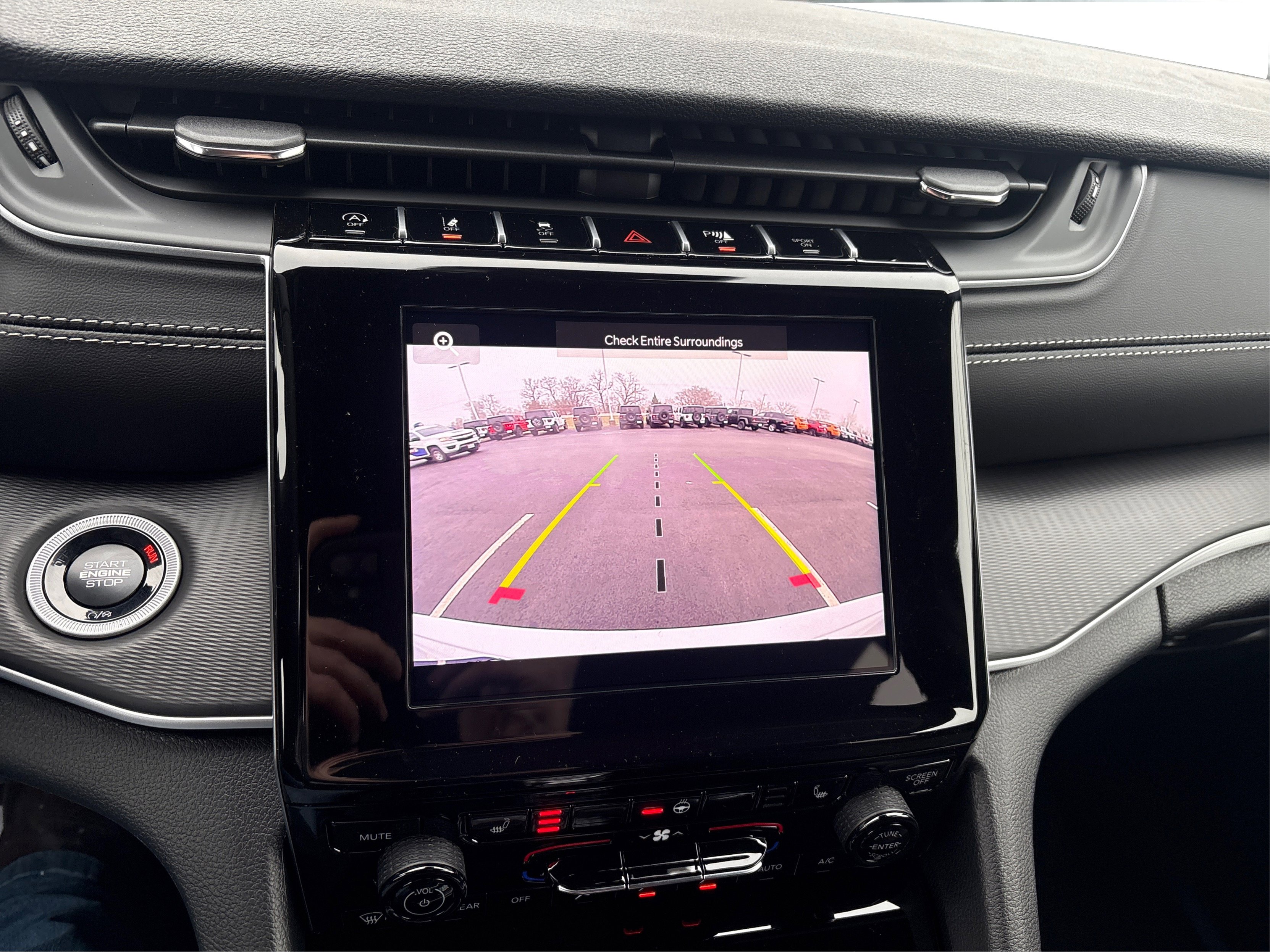 New 2025 Jeep Grand Cherokee 4WD image 26