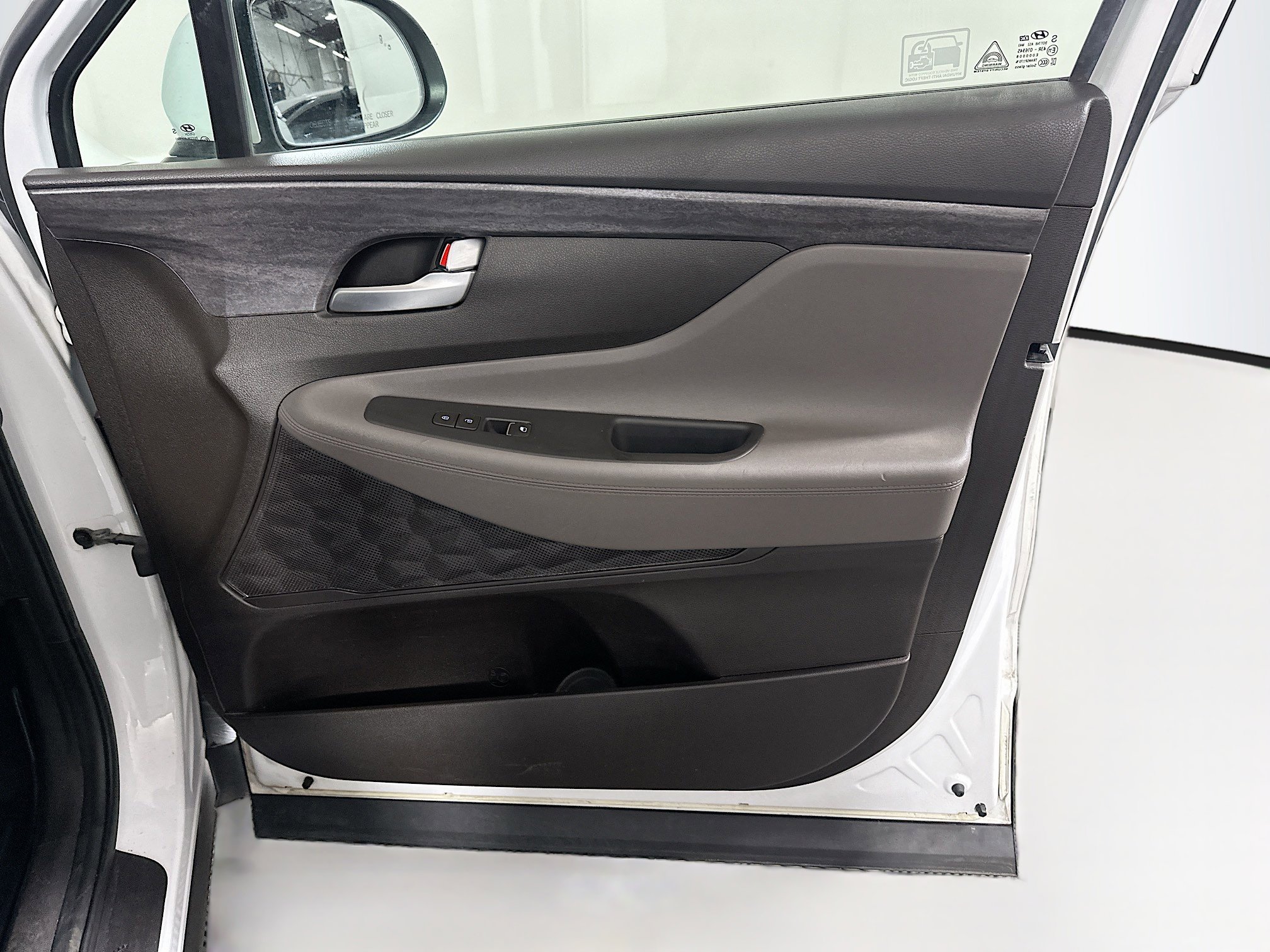 Used 2019 Hyundai Santa Fe SE FWD image 30