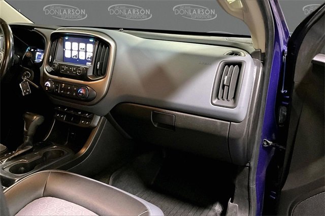 Used 2017 Chevrolet Colorado Z71 image 33