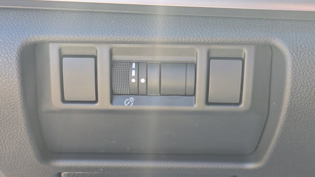 Certified 2025 Subaru Impreza 2.0i Sport image 29