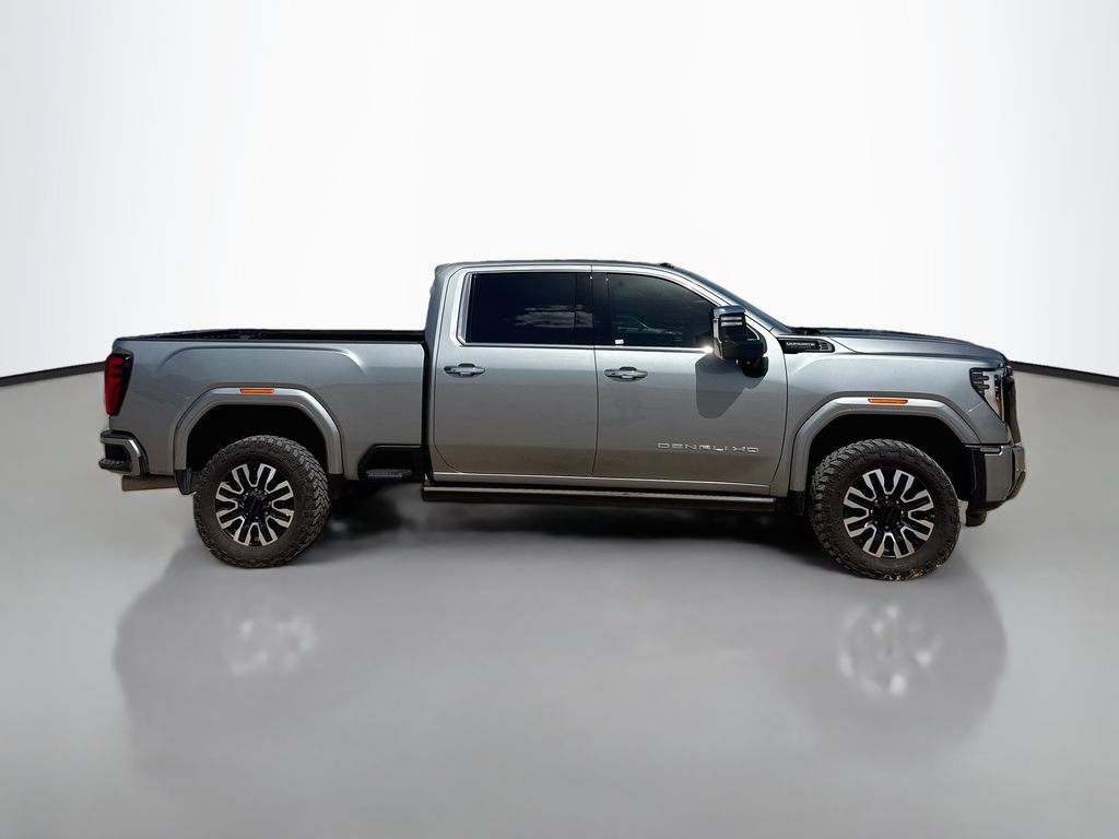Used 2025 GMC Sierra 2500 Denali Ultimate w/ Max Trailering Package AWD/4WD image 8